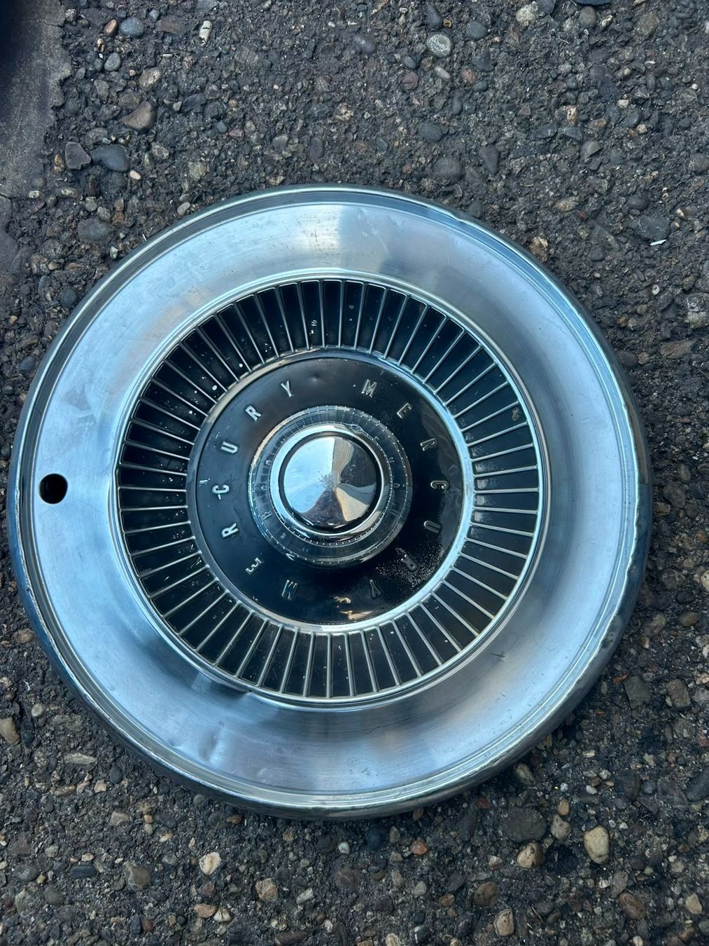 Alle Autoersatzteile: Mercury Raddeckel – Gebraucht aus Niederdorf von St170 2